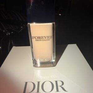 Dior Forever Skin Glow Foundation - Shade light